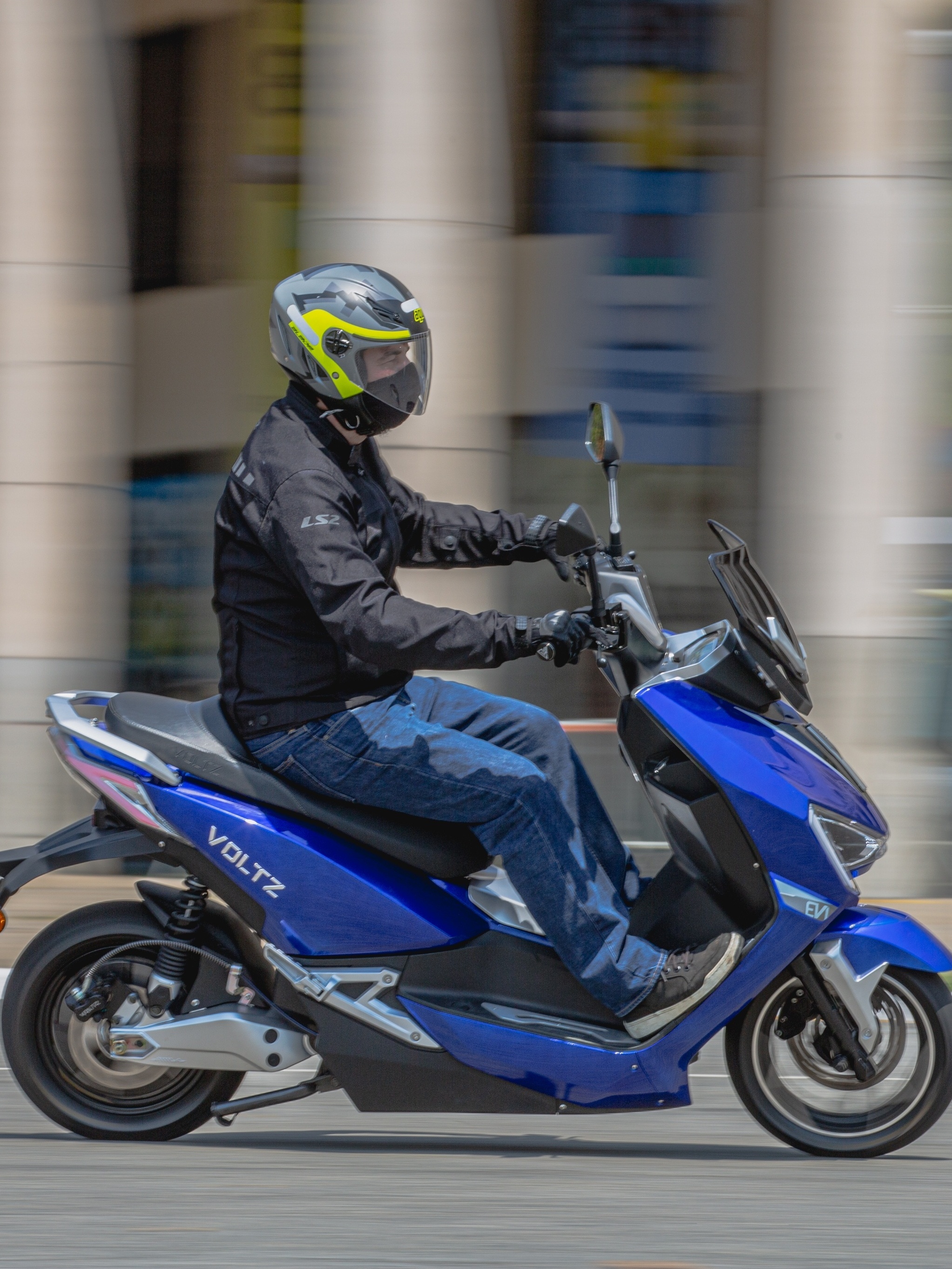 Infomoto - Voltz EVS é primeira moto elétrica brasileira; preço parte de R$  15.900