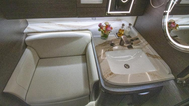 Interior do Gulfstream G700 em exposição no Catarina Aviation Show: Avião é considerado um dos mais luxuosos do mundo