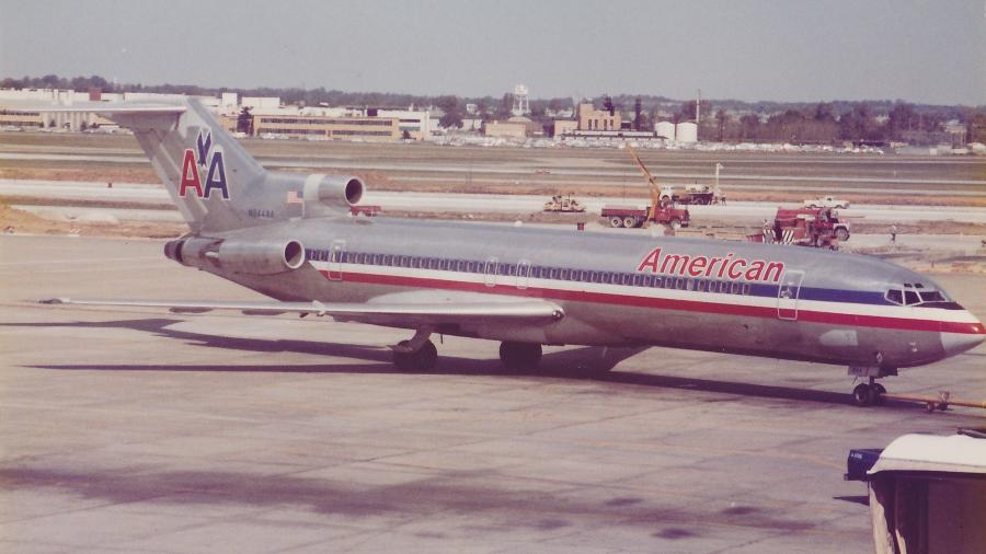 Aeronave Boeing 727 que desapareceu em Angola em 2003 em foto de outubro de 1981 quando ainda voava pela American Airlines nos Estados Unidos