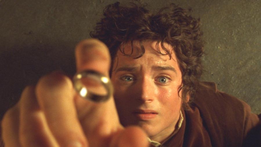 Elijad Wood é Frodo Baggins em "O Senhor dos Anéis - A Sociedade do Anel" - Warner