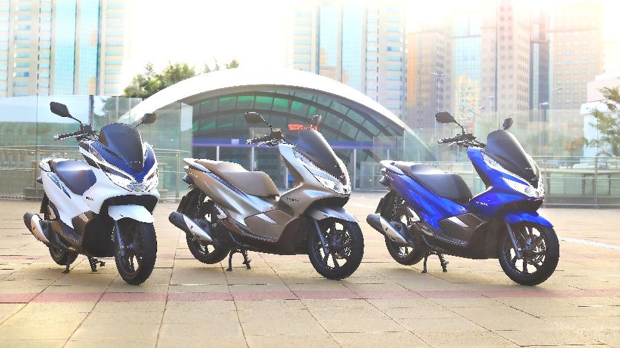 Honda PCX não ganhou motor de 160 cc para 2022 no Brasil; preços, porém, tiveram aumentos de cerca de 4%  - Divulgação