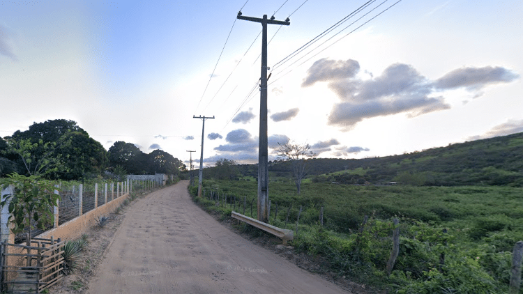 Estrada em Campo Formoso onde fica a fazenda do pai do deputado Elmar Nascimento