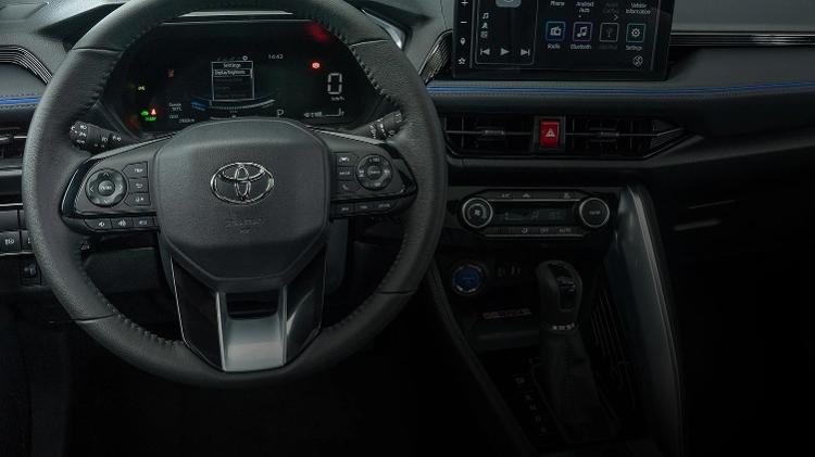 Toyota Yaris Cross tem central multimídia flutuante