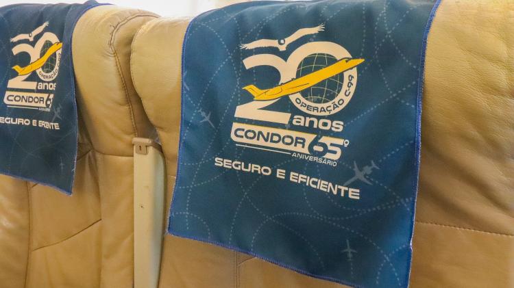Encosto de cabeça do C-99A do Esquadrão Condor, um Embraer ERJ-145 usado para transporte na FAB