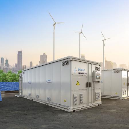 Imagem reproduz sistema de baterias usados para armazenar energia de fontes renováveis. Imagem reproduz sistema de baterias usados para armazenar energia de fontes renováveis.