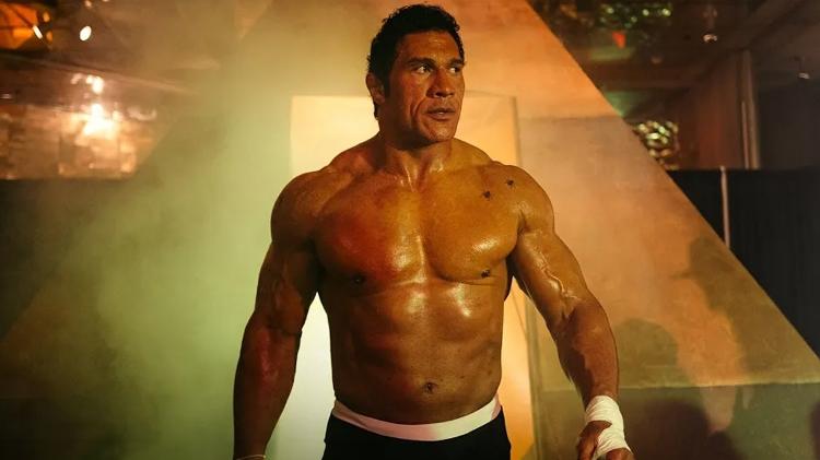 Dwayne Johnson como Mark Kerr em 'Coração de Lutador'