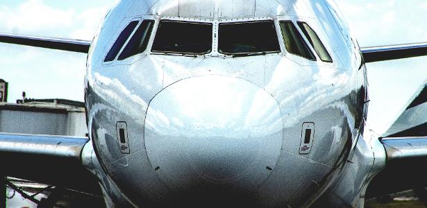 Acidentes, recorde e quase fusão: o que marcou o ano na aviação?