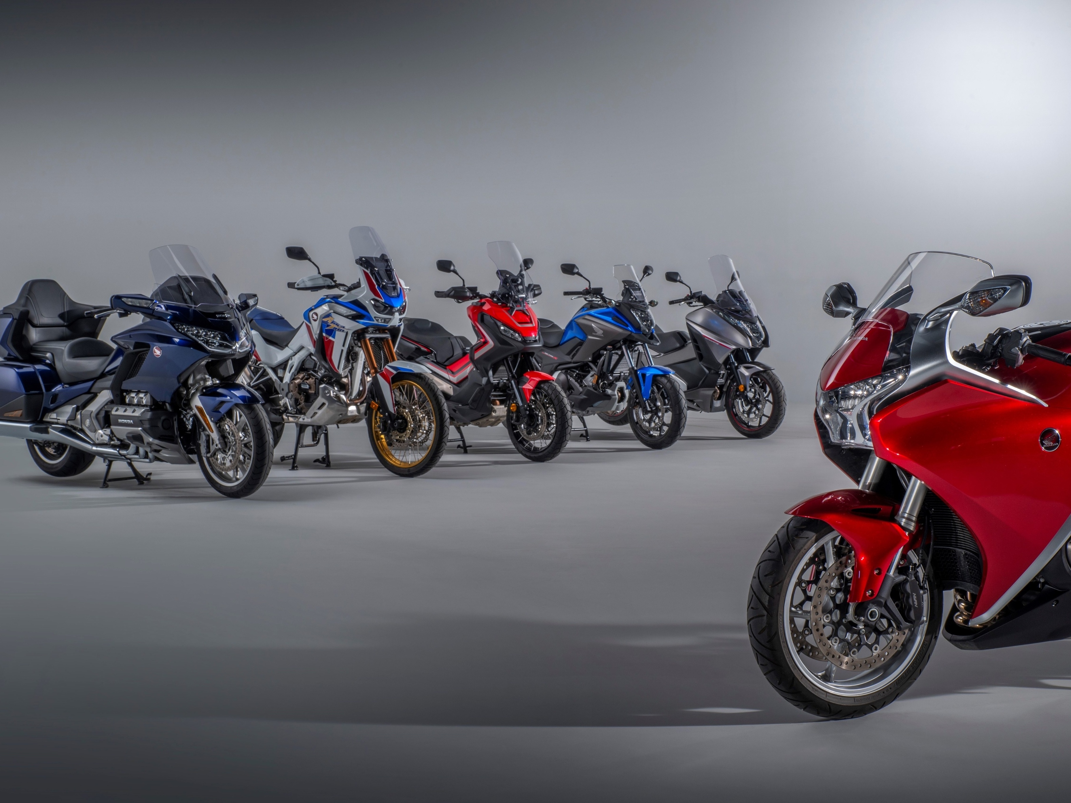 As 10 motos esportivas mais vendidas [2019 + preço seguro]