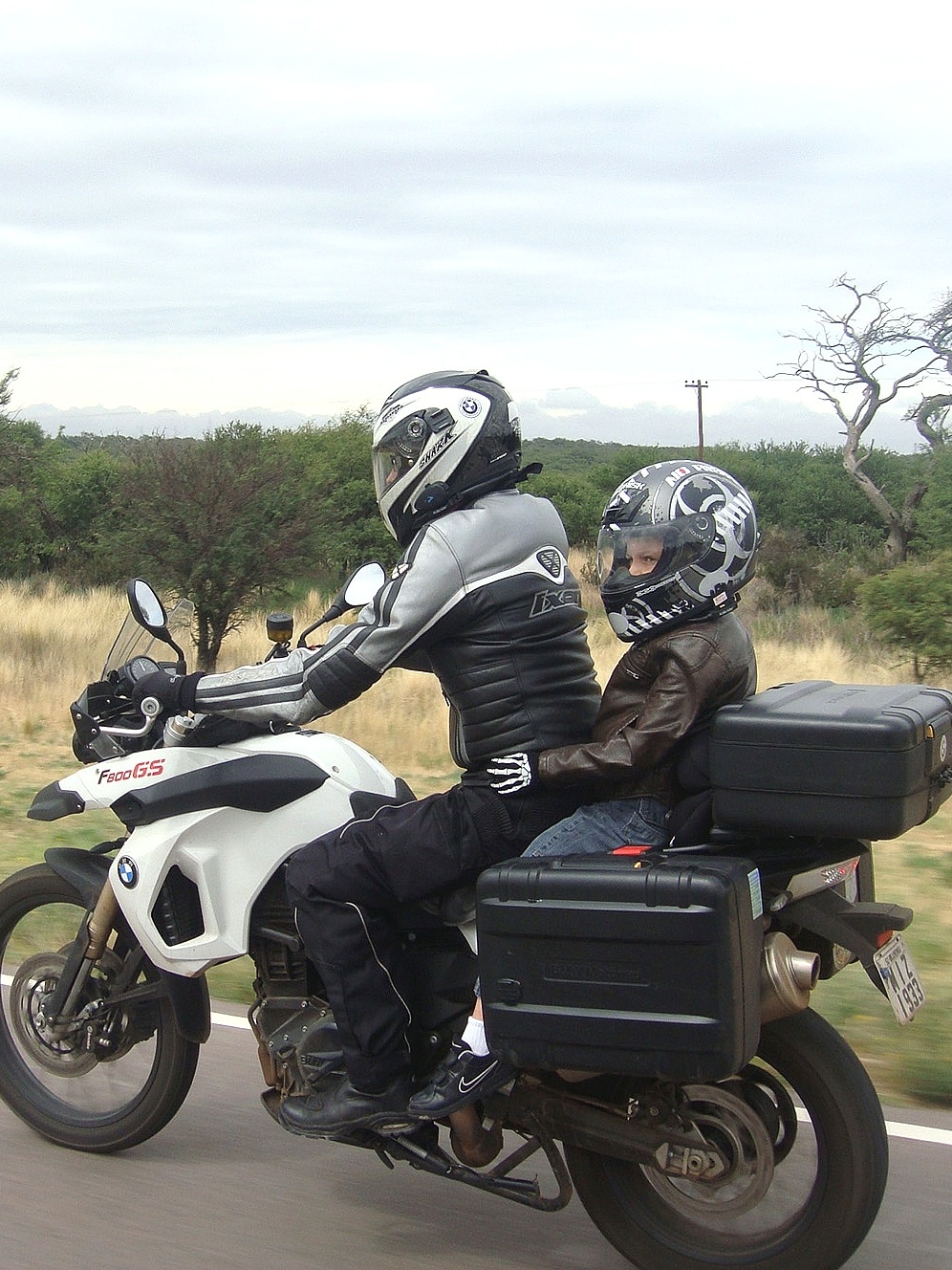 Como escolher o macacão de moto ideal para pilotar