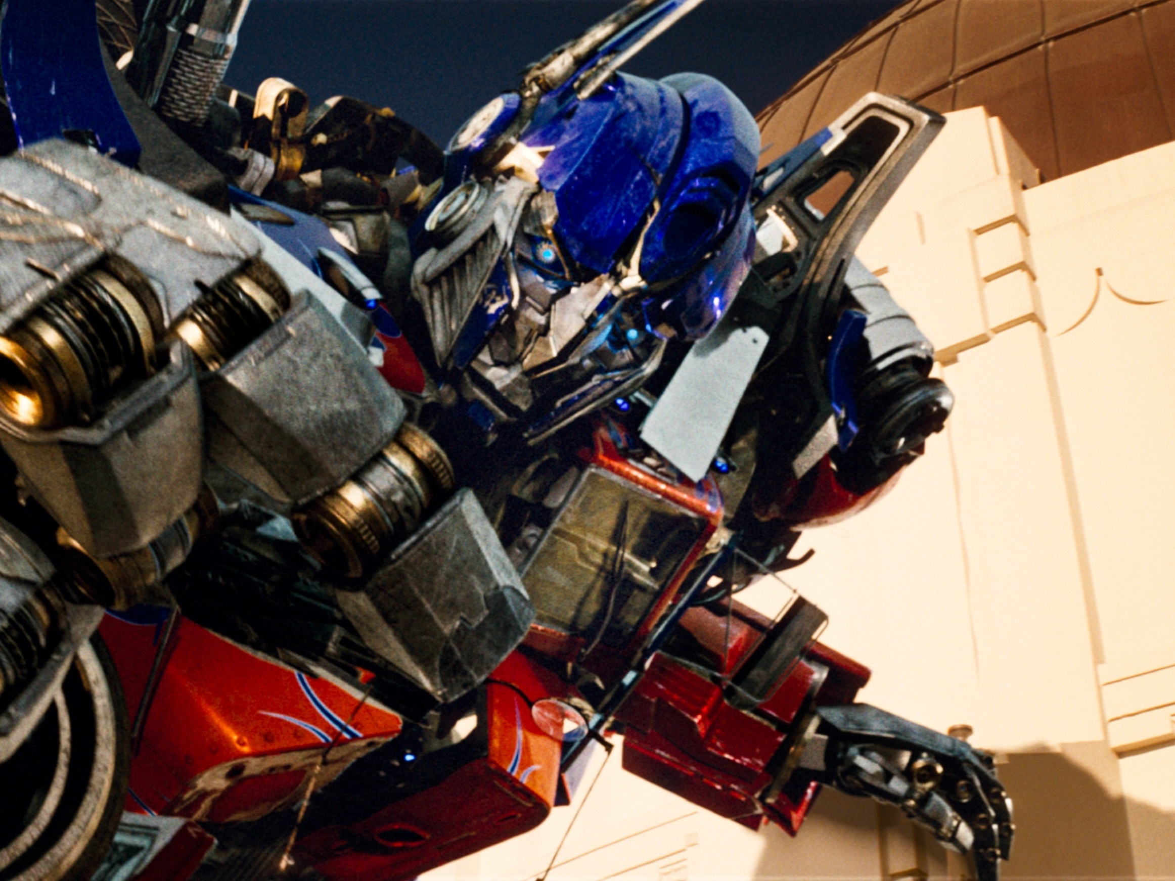 Transformers 7: vídeo inédito revela novo visual de Optimus Prime - TecMundo