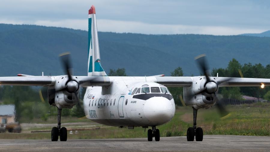 Avião Antonov An-24 da Angara Airlines: Modelo é conhecido como 'trator' devido à sua robustez e versatilidade