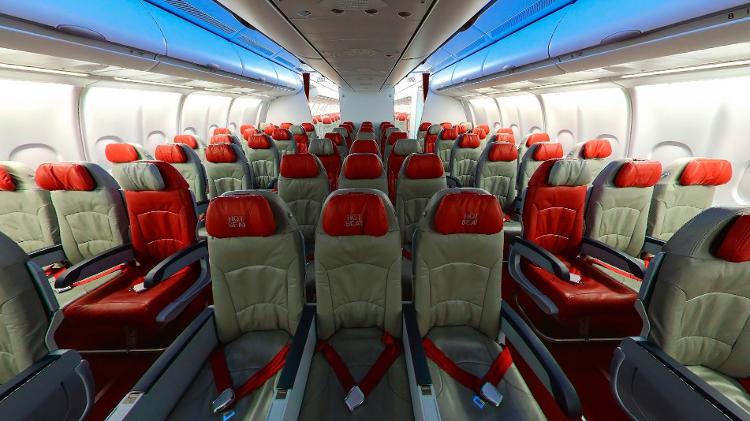 'Zona quieta' de voos da companhia aérea AirAsia X, onde menores de 10 anos de idade não podem voar