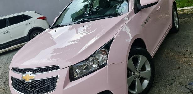 Carro rosa é mico? Encontrei um Cruze da Mary Kay e me surpreendi