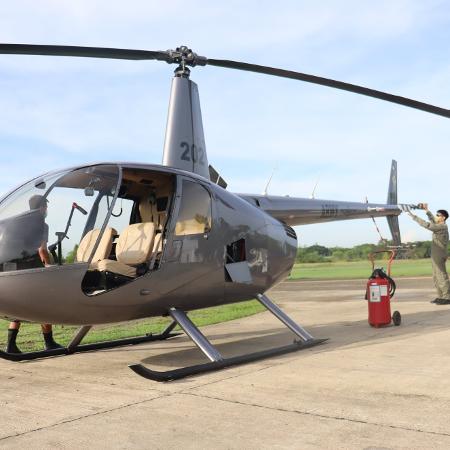 Imagem ilustrativa: Helicóptero R44 do regimento de aviação do exército filipino