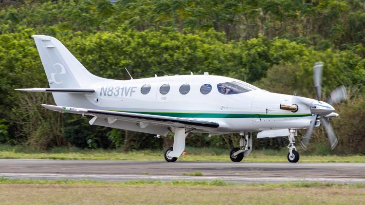 Aeronave tem preparo para pousar em pistas sem preparo Aeronave tem preparo para pousar em pistas sem preparo