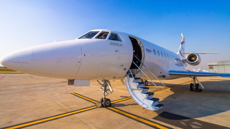 Falcon 2000LXS, jato executivo da francesa Dassault, que está em exposição no Catarina Aviation Show Falcon 2000LXS, jato executivo da francesa Dassault, que está em exposição no Catarina Aviation Show
