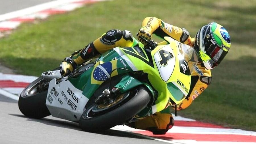 Piloto brasileiro disputou a temporada 2006 do World SBK, a única em sua longa carreira na motovelocidade - Divulgação