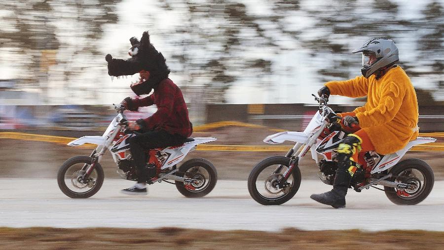 Moto crianca cross corrida