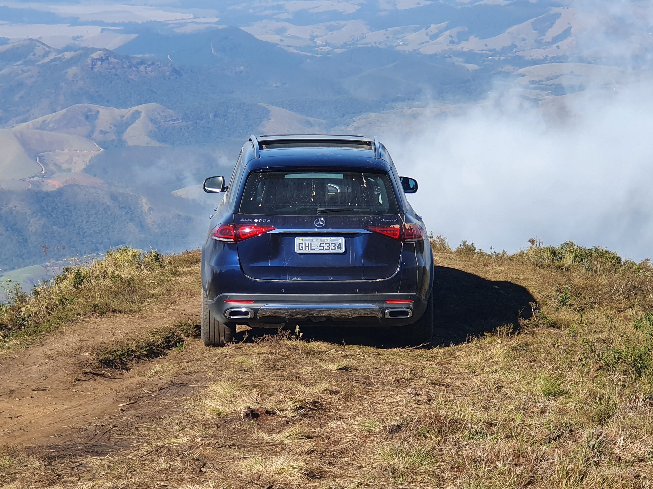 Road trip: trilhas off-road e trekking para explorar a Serra da Mantiqueira  - 28/08/2020 - UOL Carros