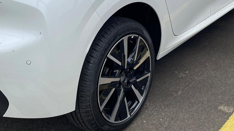 Peugeot 208 Style terá roda de 17 polegadas