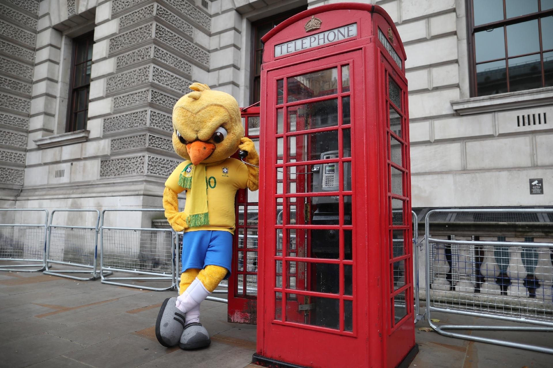 Canarinho Pistola em Londres - Lucas Figueiredo/CBF