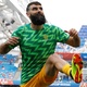Mile Jedinak e Mark Milligan participam de aquecimento antes de enfrentar o Peru - Carlos Garcia Rawlins/Reuters