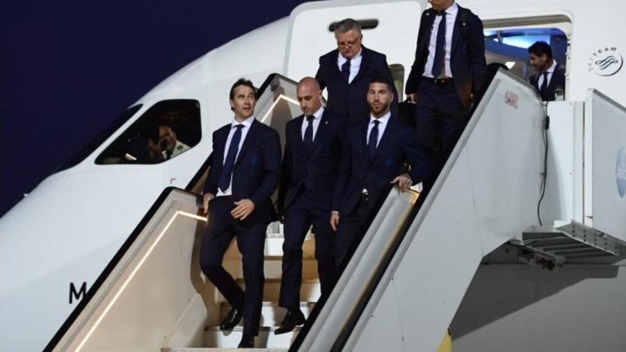Delegação desembarcou em Krasnodar, onde faz último amistoso antes da estreia - @FIFAWorldCup/Twitter