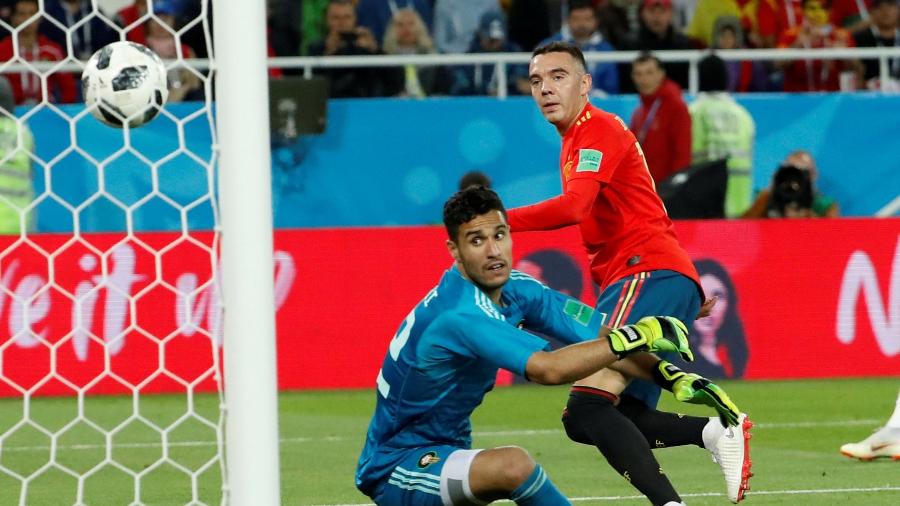 Iago Aspas marca o gol de empate da Espanha contra o Marrocos - REUTERS/Gonzalo Fuentes