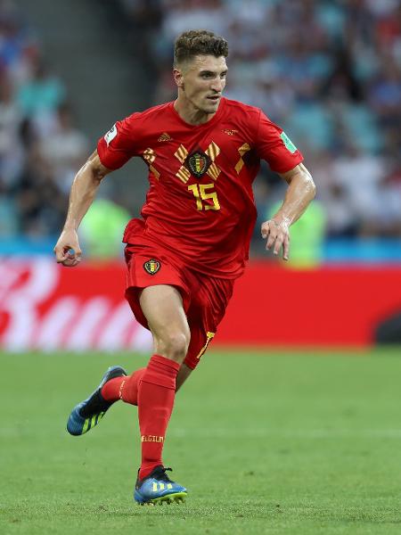 O lateral Thomas Meunier arranca com a bola no jogo entre Bélgica e Panamá - Richard Heathcote/Getty Images