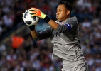 Poupado, Keylor Navas faz treino físico à parte na seleção da Costa Rica - REUTERS/Phil Noble