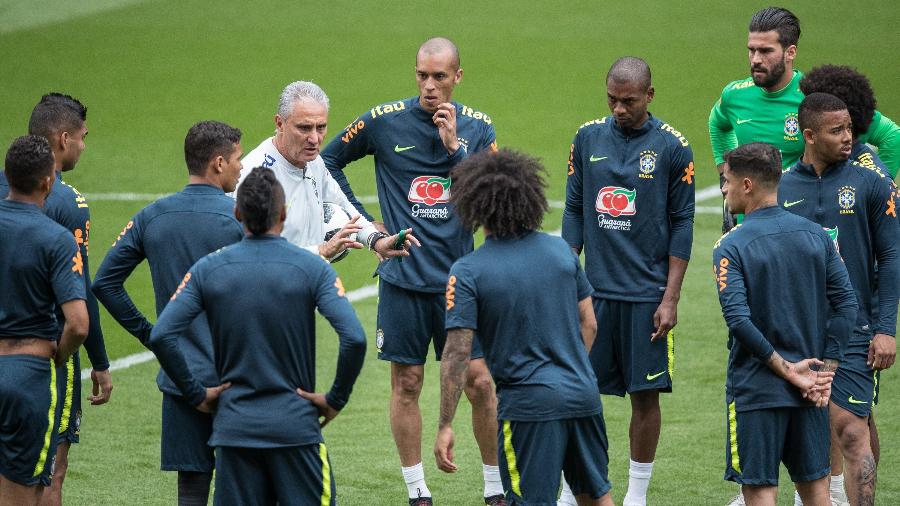 Tite conversa com os 11 atletas que serão titulares contra a Croácia - Pedro Martins / MoWA Press