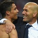 Zidane rasga elogios a Cristiano Ronaldo durante coletiva: 'Tiro o chap&eacute;u'