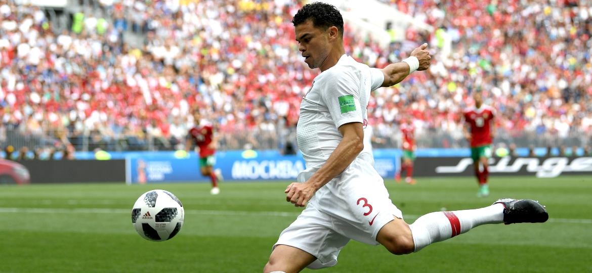 Pepe durante o jogo Portugal x Marrocos - Stu Forster - 20.jun.2018/Getty Images
