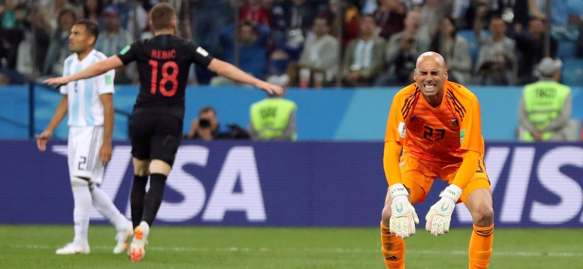 Goleiro da Argentina, Caballero lamenta gol da Croácia durante jogo da Copa - REUTERS/Ivan Alvarado