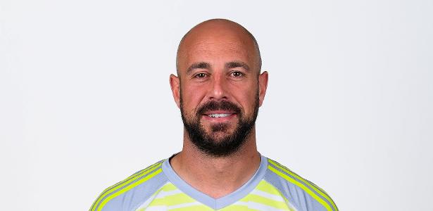 Reina sobre saída do Milan e ida ao Villa: 