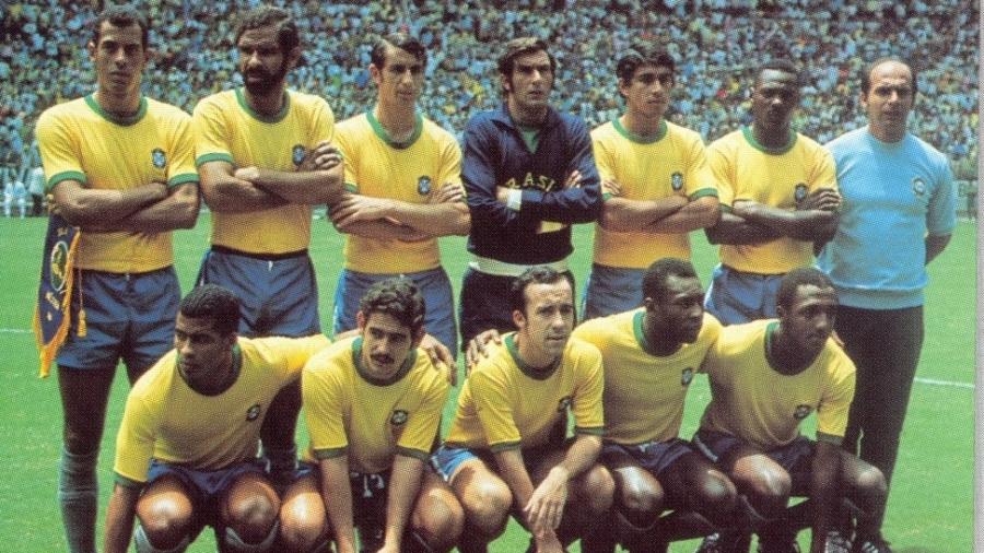 Jogadores da seleção brasileira posam para a foto durante Copa de 1970. Clodoaldo é o primeiro à direita do goleiro Félix - Divulgação/CBF