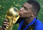 Mbappé confirma lesão na Copa e põe Neymar entre favoritos à Bola de Ouro - Kirill KUDRYAVTSEV / AFP