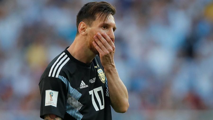 Messi desperdiça pênalti na estreia da Argentina contra a Islândia - REUTERS/Maxim Shemetov