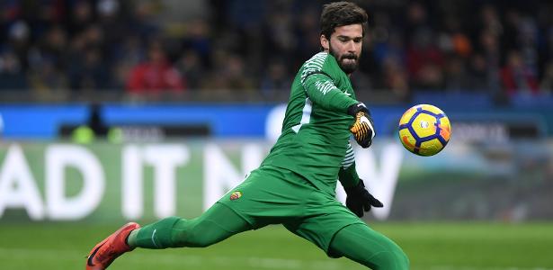 Alisson vive bom momento no futebol italiano e interessa a grandes clubes europeus - Alberto Lingria/Reuters
