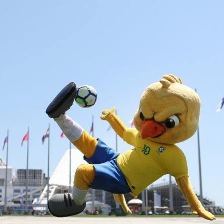 Canarinho Pistola joga bola em Sochi, na Rússia - Lucas Figueiredo/CBF - Lucas Figueiredo/CBF
