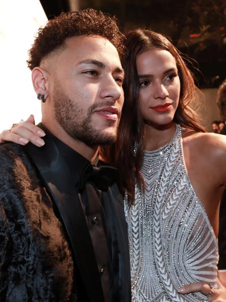 Neymar e Bruna Marquezine posam juntos na amfAR, em São Paulo - Rodrigo Paiva/Getty Images for amfAR