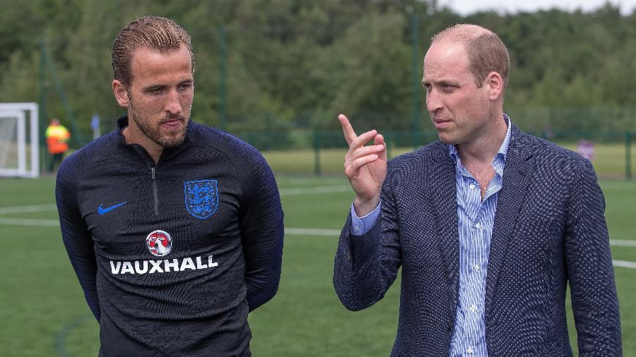 Príncipe William conversa com Harry Kane, atacante da seleção inglesa - Charlotte Graham-WPA-Pool/Getty Images
