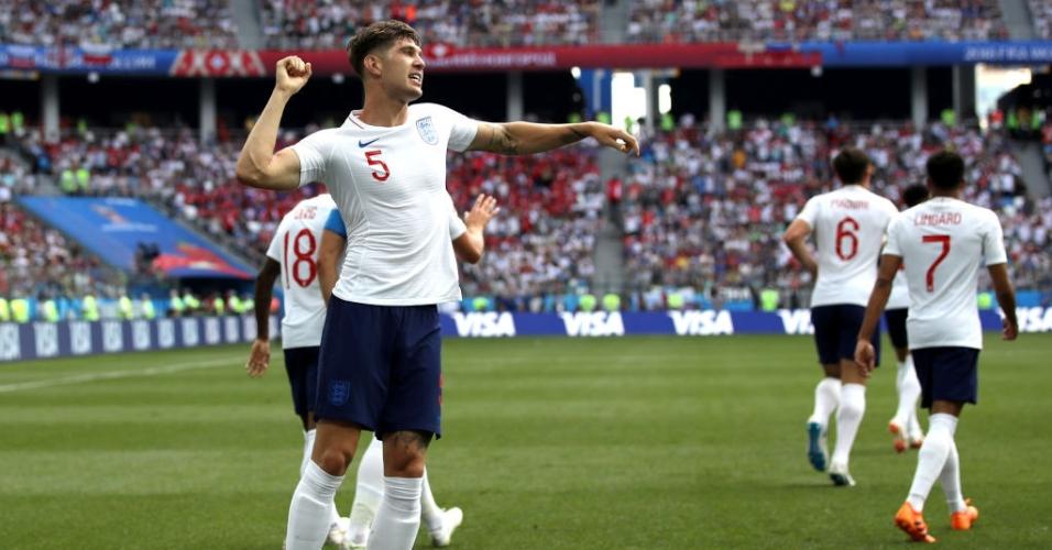 John Stones comemora após marcar gol para a Inglaterra em jogo contra o Panamá