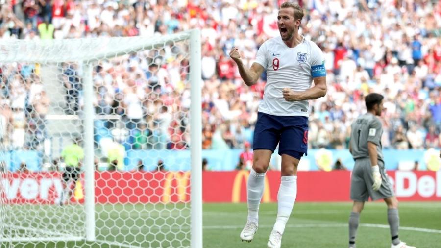 Harry Kane comemora após marcar, de pênalti, o segundo gol da Inglaterra sobre o Panamá - Alex Morton/Getty Images