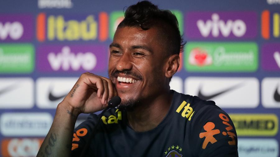 Paulinho sorri durante entrevista coletiva - Andre Mourao / MoWA Press