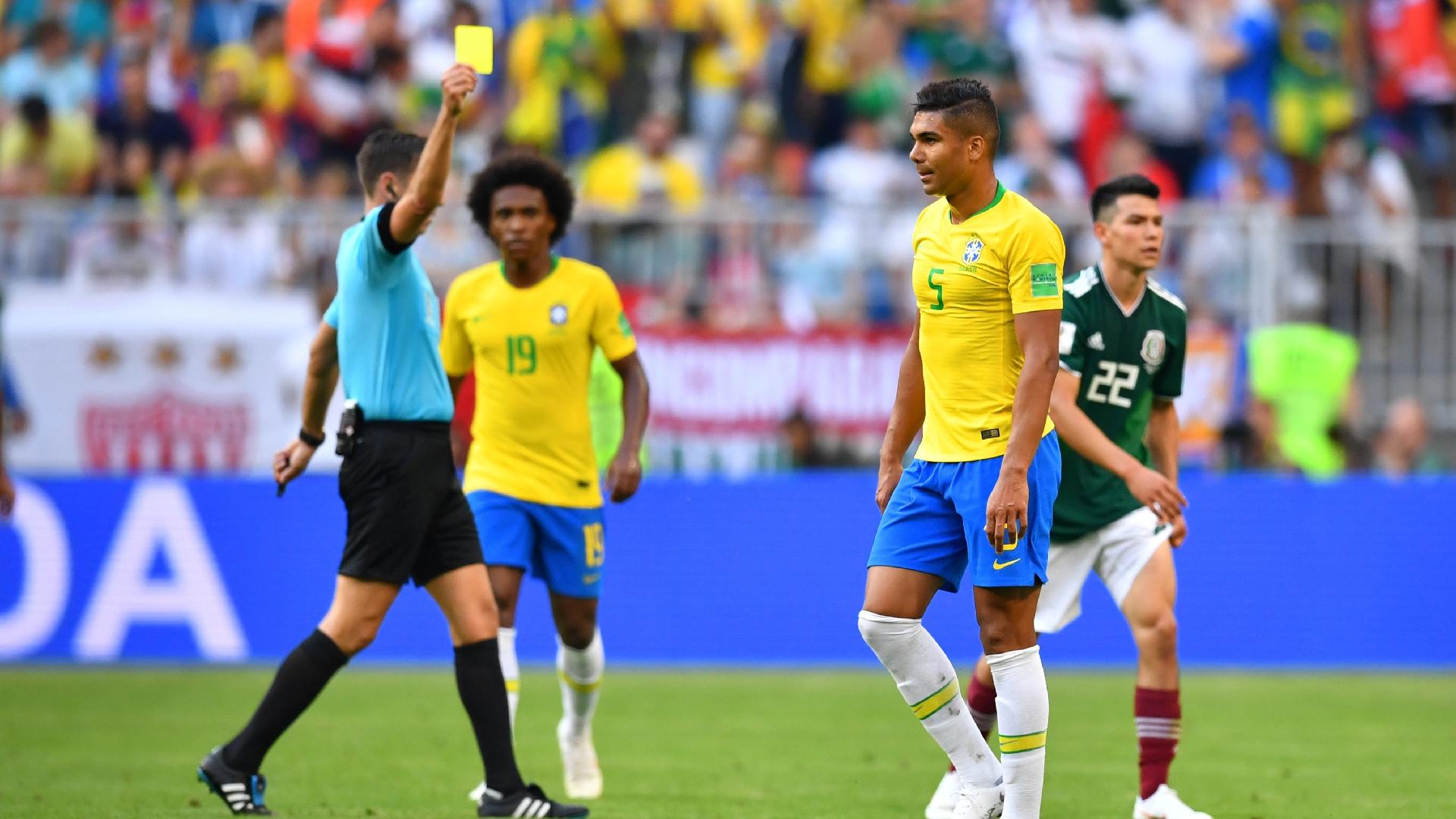 Casemiro recebe cartão amarelo e está suspenso em uma eventual quartas de final