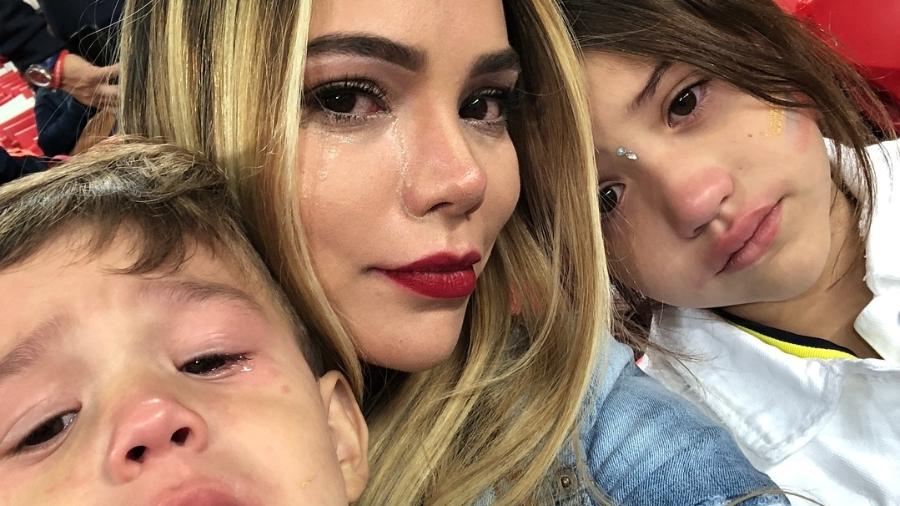 Família de goleiro da Colômbia não segura as lágrimas após eliminação - Reprodução/Instagram