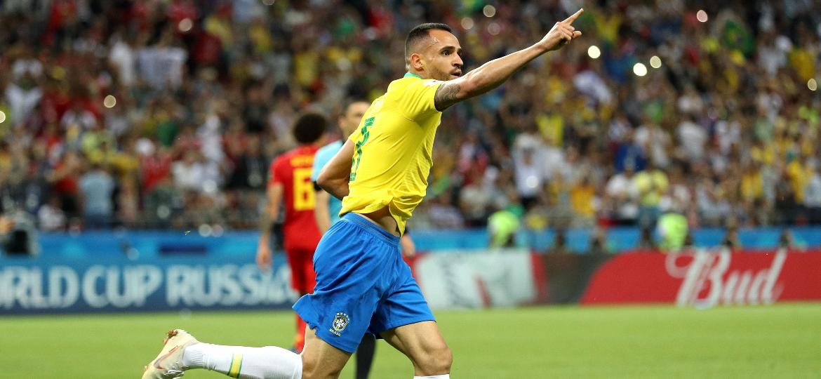 Renato Augusto, meia do Brasil, comemora o gol marcado contra a Bélgica - Buda Mendes/Getty Images