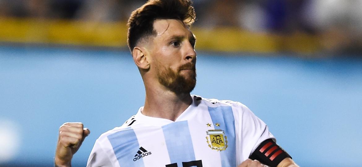 Messi comemora gol da Argentina sobre o Haiti; foram três em La Bombonera - Marcelo Endelli/Getty Images