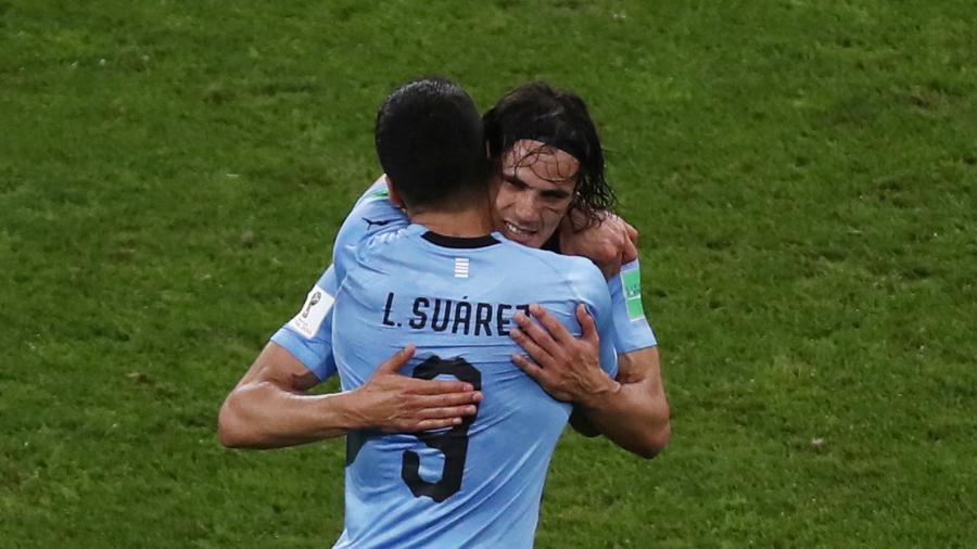 Suárez e Cavani comemoram gol do Uruguai contra Portugal - REUTERS/Sergio Perez